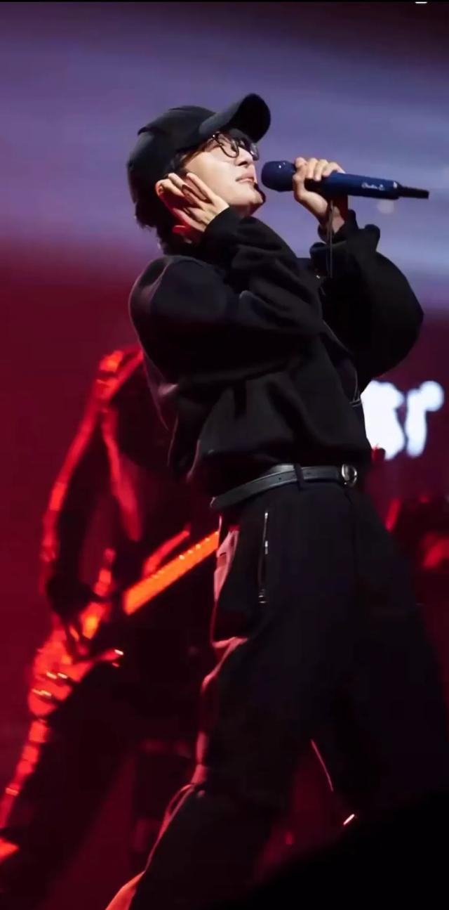 2025年江苏卫视跨年晚会节目单 跨年演唱会全开麦真唱