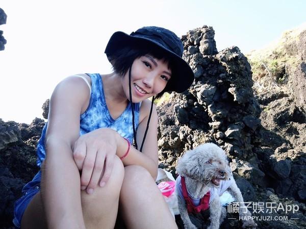 还记得黑涩会美眉里的大牙吗，她现在长这样了