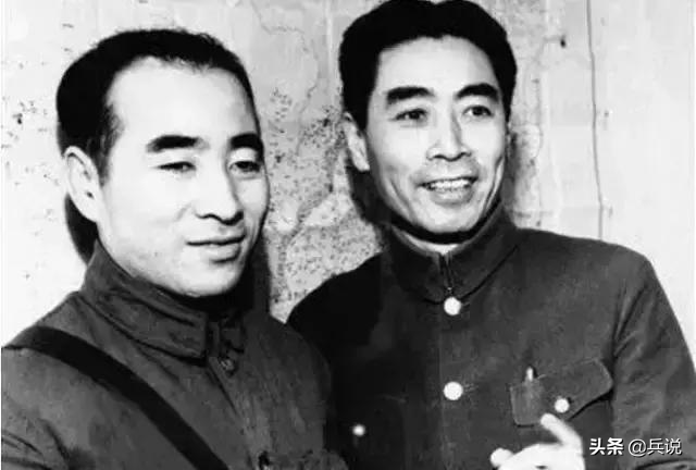 参谋报告险情，林总吃着黄豆面无表情：不用大惊小怪，有钟伟在