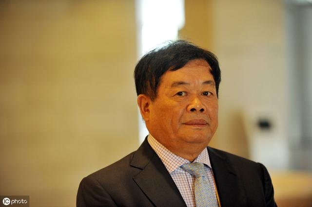 古人说，“言轻莫劝人，身卑不说理，穷困不交人”，醍醐灌顶