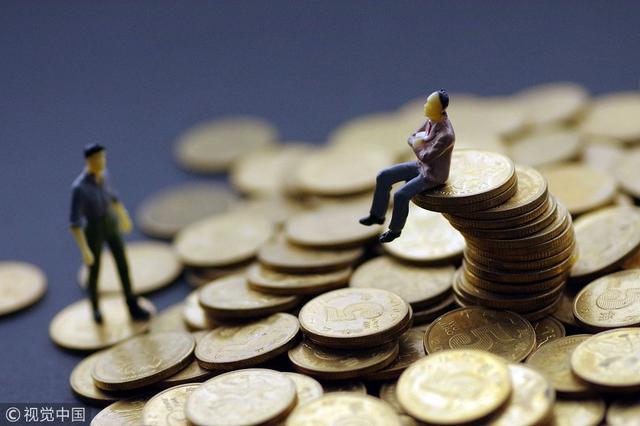 ​新闻8点见丨对话哀牢山遇难队员妻子：刘宇没有打算在山上过夜