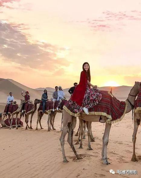 新加坡最有手段名媛，拥有全球最多爱马仕，如今44岁还在做网红