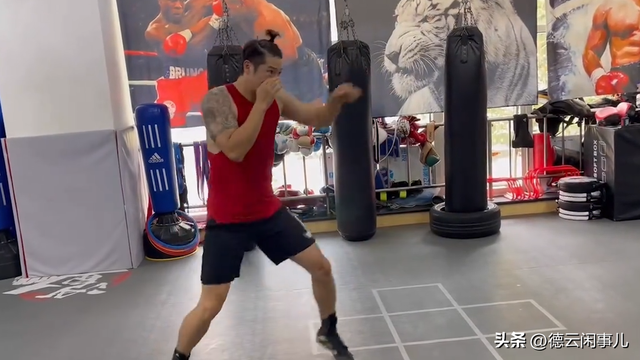 德云社最年轻的“老祖”,辈分高到无人敢惹,郭德纲都要喊他师叔