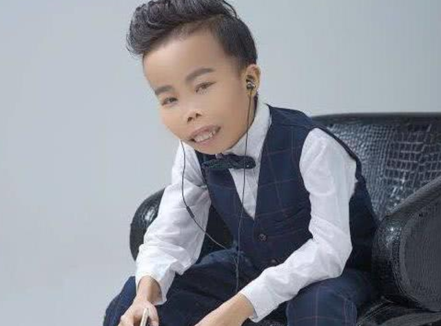 还记得“外星人”陈山吗?24岁坐拥5亿净资产,却惨遭快手清退