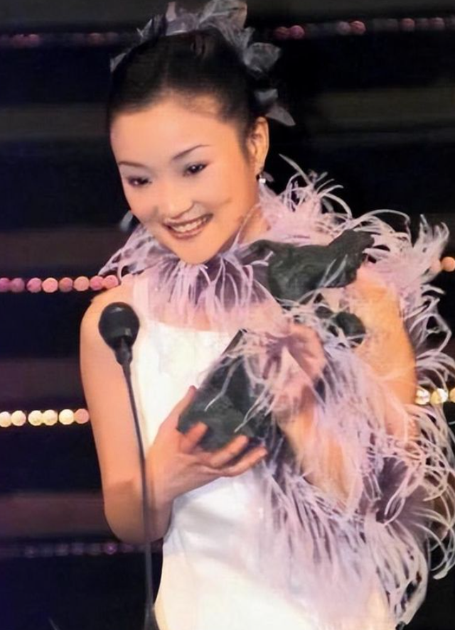 做头发事件7年后，李小璐与PGOne现状令人意外，网友：贾乃亮亏了