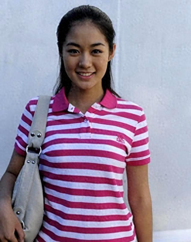 演员毕畅：被赵本山养了11年，最后悔的就是嫁给了被判14年的前夫