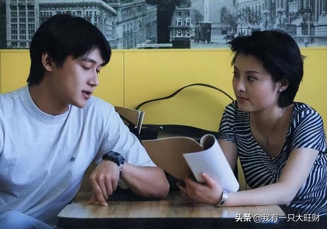 《永不瞑目》欧庆春和欧阳兰兰的爱,毁了肖童本该光彩夺目的一生