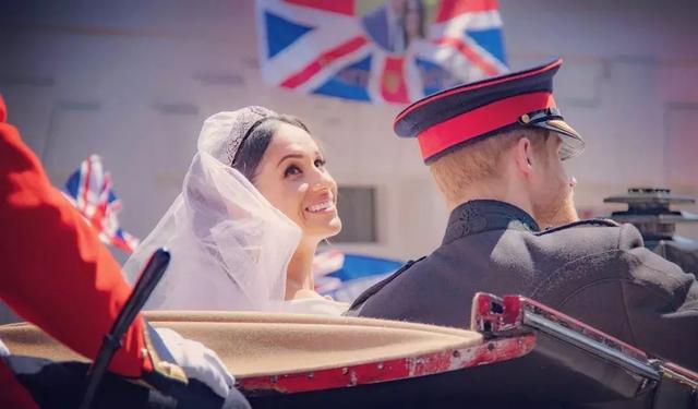 地震中失去双腿，如今婚姻美满：两个人配不配，其实只看一个点