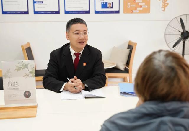 法官+“生活盒子”＝？