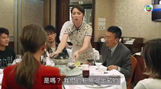 荒诞剧团：演员拍激情戏“假戏真做​”，这剧戳破了娱乐圈潜规则