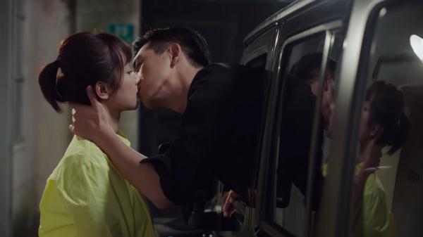 亲爱的热爱的：高甜剧情来袭，韩商言主动亲吻佟年停不下来