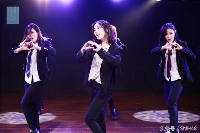 SNH48徐伊人生日公演回顾：前队友杨惠婷、谢妮、张昕惊喜登台