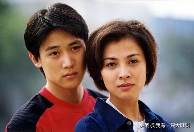 《永不瞑目》欧庆春和欧阳兰兰的爱,毁了肖童本该光彩夺目的一生