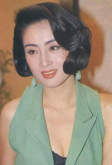 最美的花瓶，最好的青春：“票房女帝”张敏电影排行榜