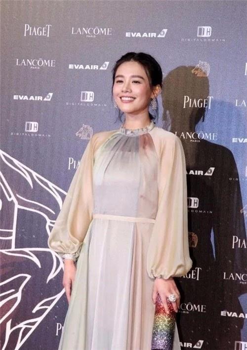 从《左耳》到《第一炉香》，马思纯经历了什么？