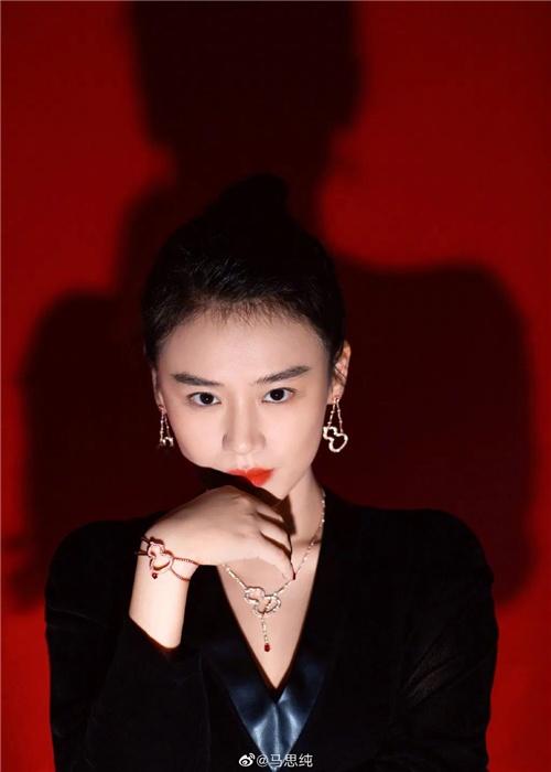 从《左耳》到《第一炉香》，马思纯经历了什么？