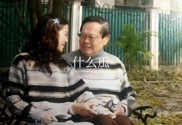 翁帆：28岁时嫁82岁杨振宁，照顾他到100岁了，我的婚姻有笑有泪