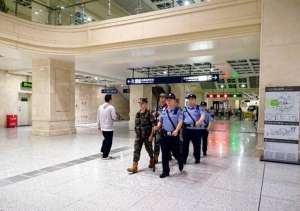 崔智云(炎炎夏日，风“警”这边独好)