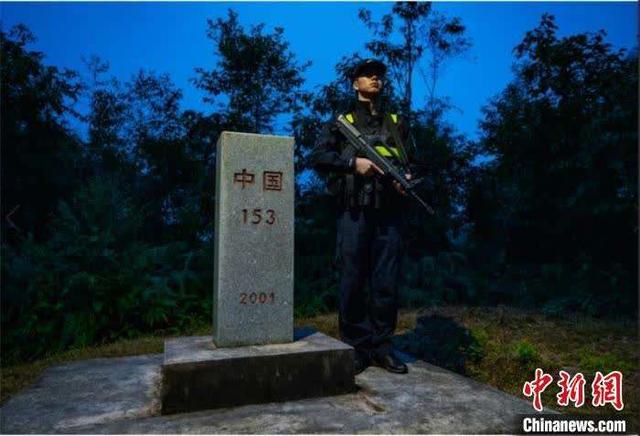 横跨大半个中国也要嫁给你：她放弃北京工作随他守边疆