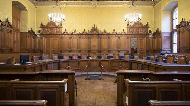 法国男医生性侵33个越南男孩，引渡回国后，法院却把他放走了