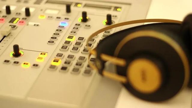 俄罗斯幽灵电台，40年不断发送信号，神秘“单词”到底在说什么？