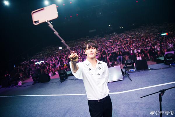 专访｜林彦俊：这一年过得很快，也很慢