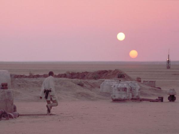 《星战9》：旧情怀和新元素之间的进退失据