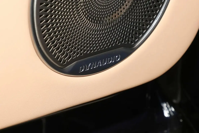 岚图FREE是真良心，终端优惠6万起步，30万以内落地你买吗？