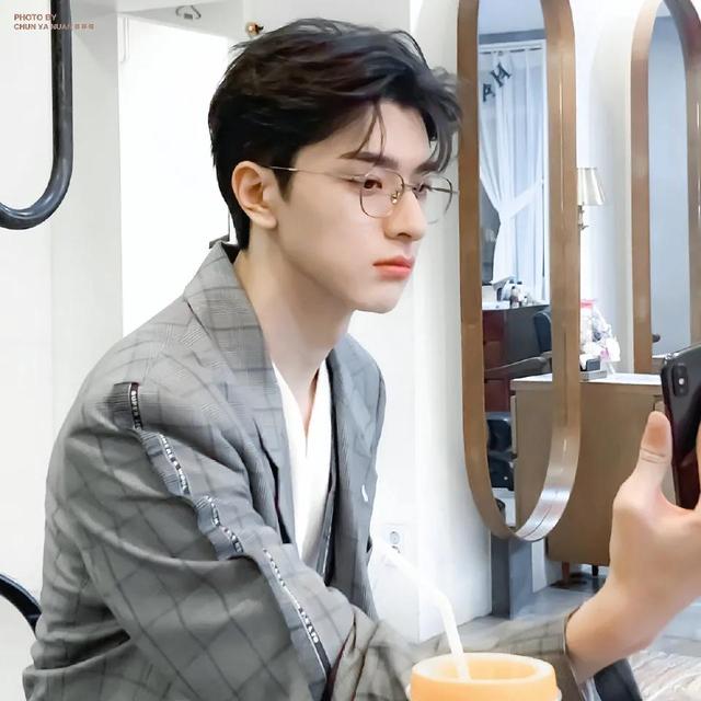 帅哥头像｜阳光男孩头像｜无水印