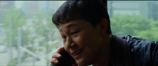 人质被绑匪百般虐待，就连喝水都被反绑双手！韩国最新犯罪电影