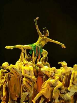 茉莉芬芳古筝(古韵新篇正当时——第十二届中国舞蹈“荷花奖”古典舞评奖圆满落幕)