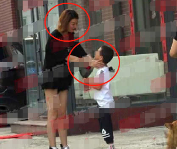 走了马蓉来了冯清，新女友黑料不断，王宝强的情史为何这么坎坷？