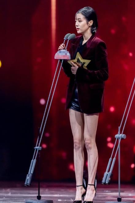 170李溪芮谎报身高？169童瑶腿更长人高半个头，太尴尬！