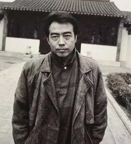 “名门痞女”洪晃：跟外交部打官司，因一辆加长林肯车看透陈凯歌