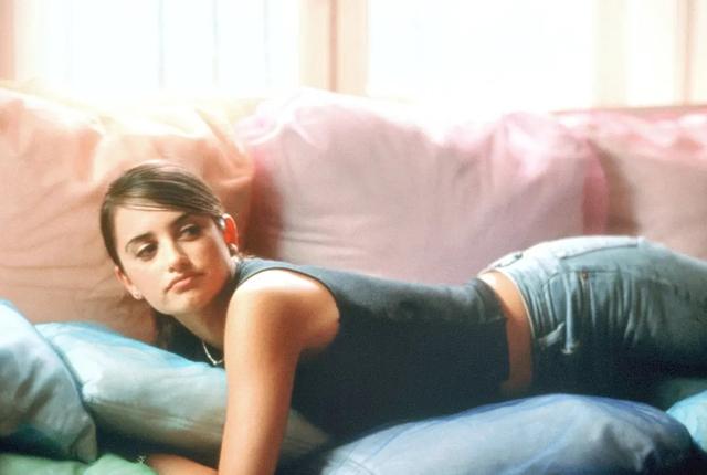 推荐7部西班牙大尺度电影,每一部颜色程度都是10颗星