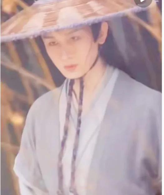 惊！看成毅如何从籍籍无名走向光芒万丈