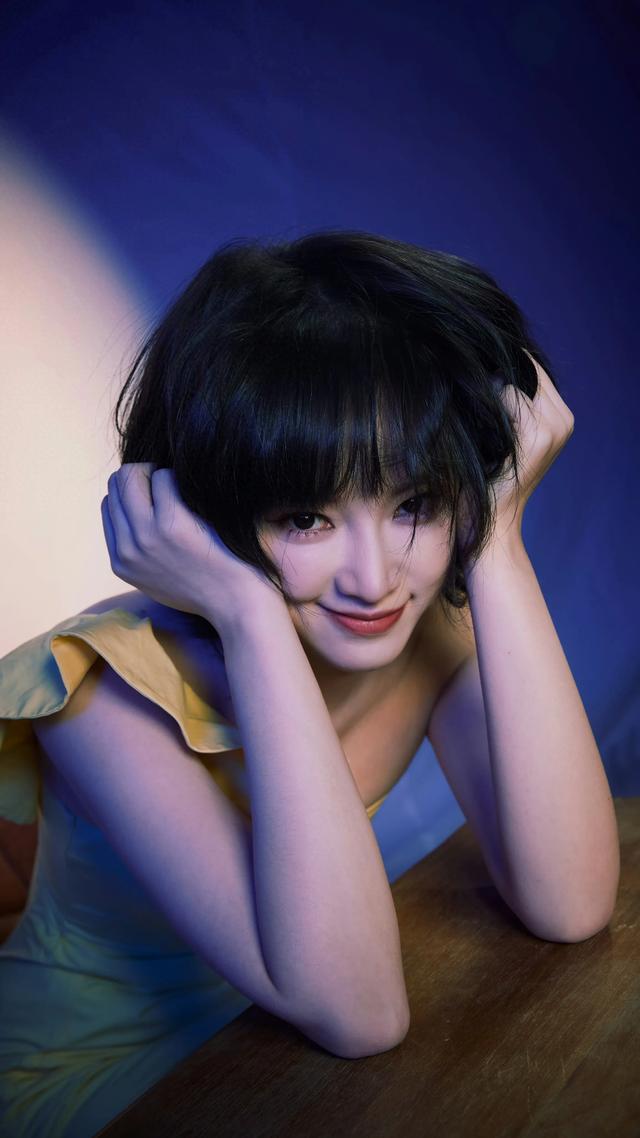 武大校花黄灿灿，颜值与实力并存！