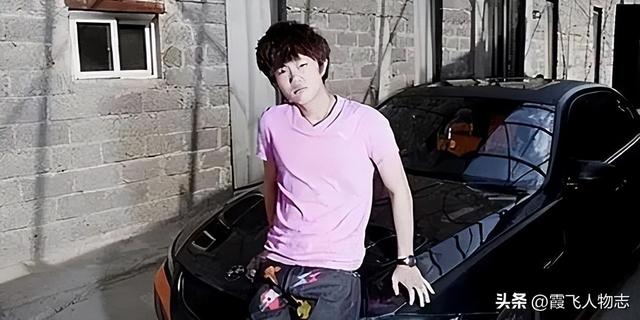 在图书馆乱性的“文盲”黄多多，得奖和成长过程，像李天一？