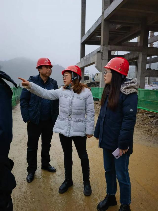 ​何小丽赴开阳县调研生态环境保护工作