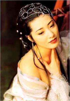 三极片潘金莲(各版潘金莲，大尺度的居多，哪一版是永恒的经典？)