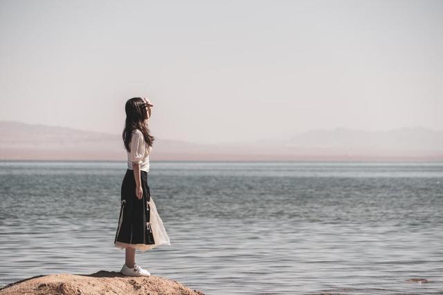 女生为何总爱问“你爱我吗？”——情感背后的心理探秘