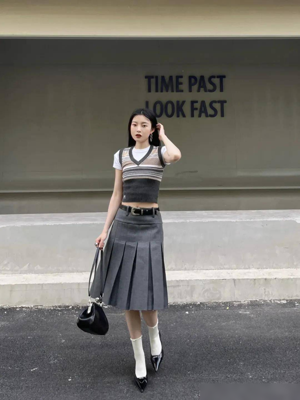 今夏“低腰裙”突然火了！可露蛮腰露腿，穿出来比你想象中要洋气