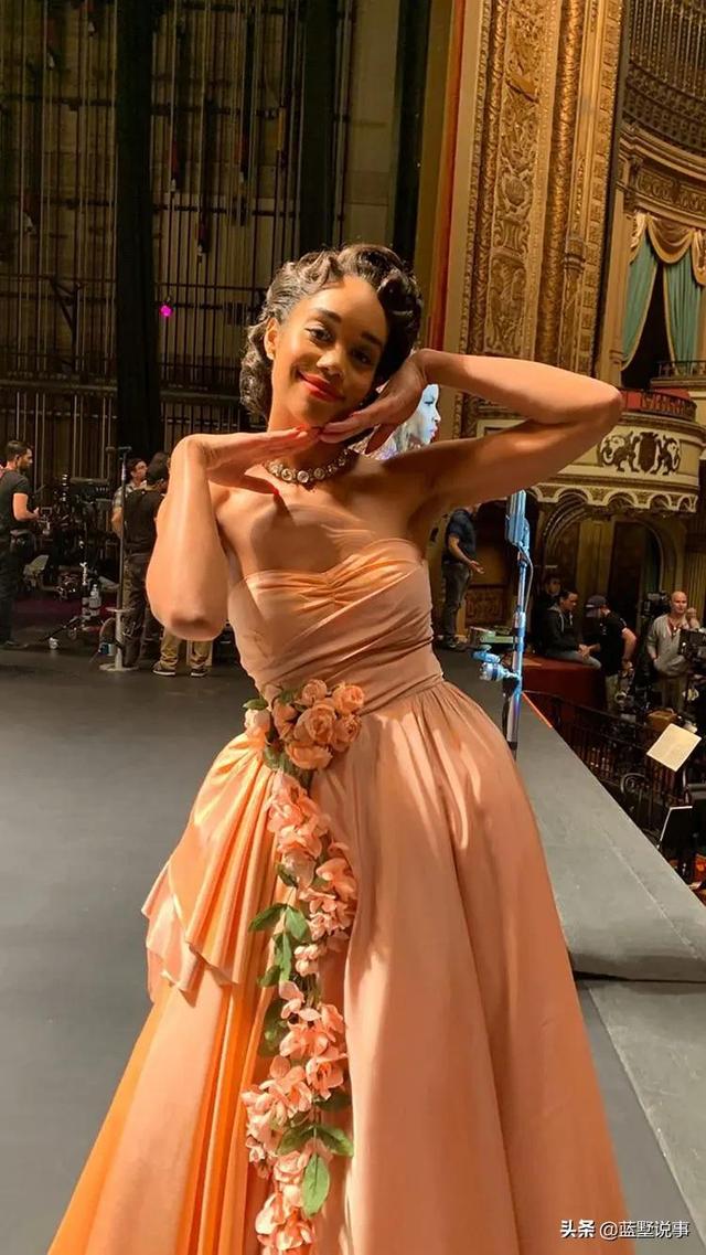 美国黑人女明星劳拉·海瑞尔,曾与NBA球星汤神汤普森牵过手