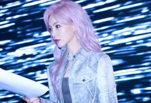 唐嫣最新消息(41岁唐嫣换发型像换了个人，穿短外套又美又飒，差点认不出)