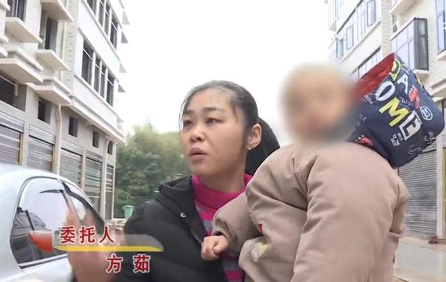 嫌儿媳好吃懒做，婆家有钱也不给孙子看病，儿子夹在中间无计可施