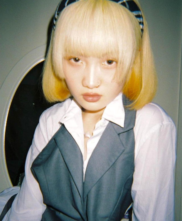 黄色短发，潮啊