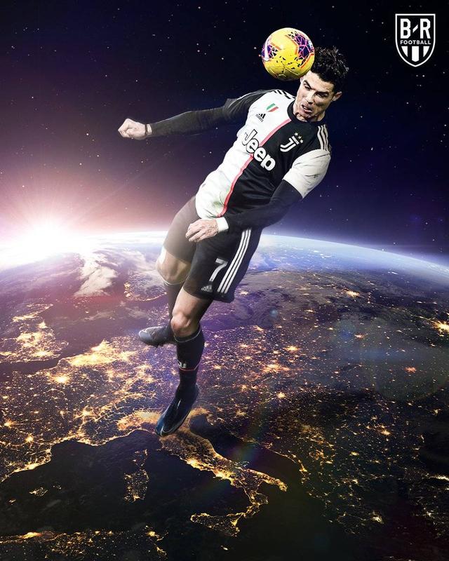 “老将”C罗再进灌篮式头球，“纯头球技术”可否超越历代轰炸机