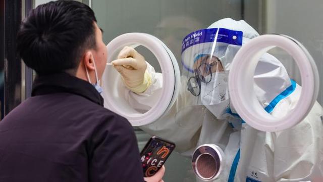 吉林省昨日新增本土确诊1412例、无症状感染者744例