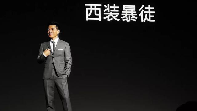 一加6与小米MIX2S上手体验，当“西装暴徒”遇上“文艺青年”？