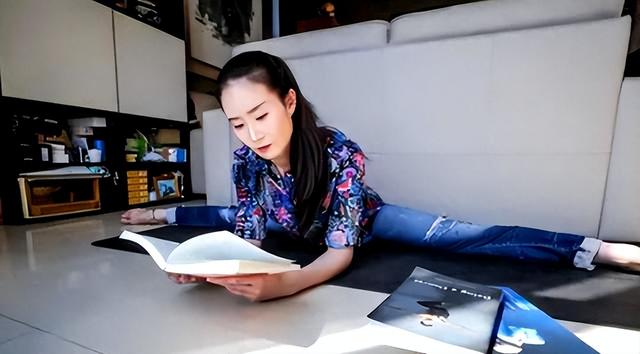 演员毕畅：被赵本山养了11年，最后悔的就是嫁给了被判14年的前夫